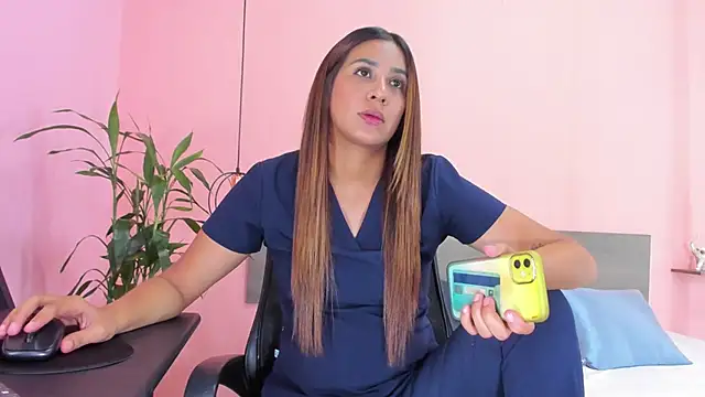 Alana Suares1 online show from March 20, 2025, 8:29 pm