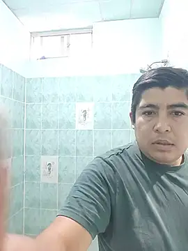 Javiriosmora online show from August 3, 2026, 10:25 pm