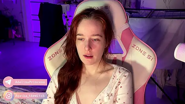 Snapshot of pearl_princess_ chatting on March 9, 2025, 3:32 am pearl princess online show from March 9, 2025, 3:32 am