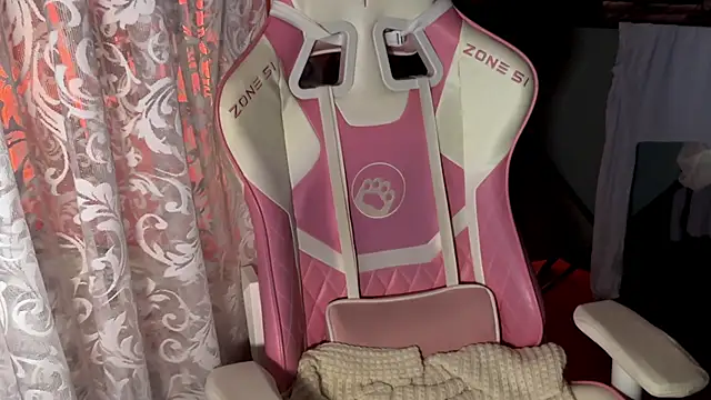 Snapshot of pearl_princess_ chatting on September 14, 2025, 11:32 am pearl princess online show from September 14, 2025, 11:32 am