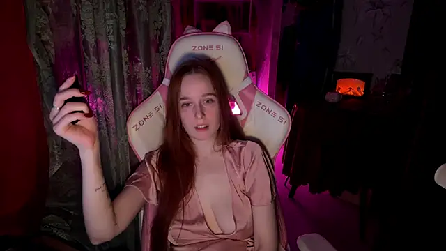 Snapshot of pearl_princess_ chatting on November 28, 2025, 11:49 pm pearl princess online show from November 28, 2025, 11:49 pm