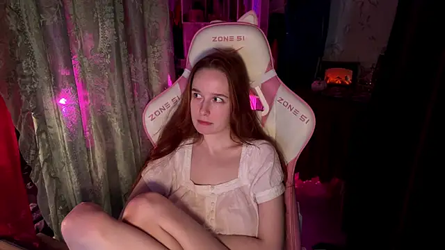 Snapshot of pearl_princess_ chatting on November 14, 2025, 8:23 pm pearl princess online show from November 14, 2025, 8:23 pm