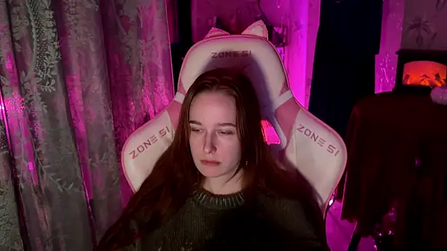 Snapshot of pearl_princess_ chatting on October 20, 2025, 5:02 pm pearl princess online show from October 20, 2025, 5:02 pm