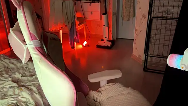 Snapshot of pearl_princess_ chatting on March 23, 2025, 3:32 am pearl princess online show from March 23, 2025, 3:32 am