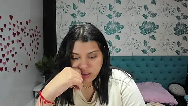 Snapshot of LindaBreeS chatting on March 13, 2025, 8:43 pm LindaBreeS online show from March 13, 2025, 8:43 pm