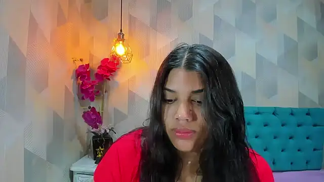 Snapshot of LindaBreeS chatting on December 14, 2025, 1:49 pm LindaBreeS online show from December 14, 2025, 1:49 pm