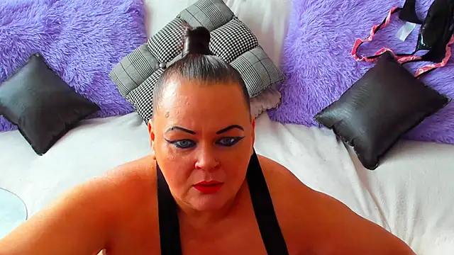 Snapshot of MilanaBiegert chatting on September 30, 2025, 7:58 am MilanaBiegert online show from September 30, 2025, 7:58 am