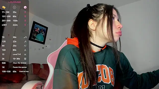 Snapshot of katty_snow chatting on March 11, 2025, 12:54 am katty snow online show from March 11, 2025, 12:54 am