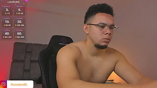 Snapshot of jhotta_fox chatting on February 4, 2026, 7:03 am jhotta fox online show from February 4, 2026, 7:03 am