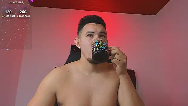 Snapshot of jhotta_fox chatting on October 24, 2025, 7:07 am jhotta fox online show from October 24, 2025, 7:07 am