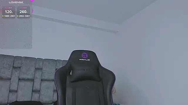 Snapshot of jhotta_fox chatting on January 6, 2026, 8:07 am jhotta fox online show from January 6, 2026, 8:07 am