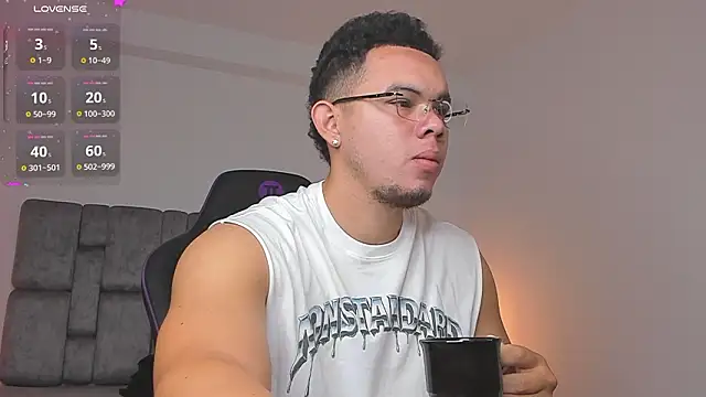 Snapshot of jhotta_fox chatting on January 17, 2026, 7:12 am jhotta fox online show from January 17, 2026, 7:12 am