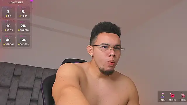 Snapshot of jhotta_fox chatting on February 13, 2026, 7:08 am jhotta fox online show from February 13, 2026, 7:08 am