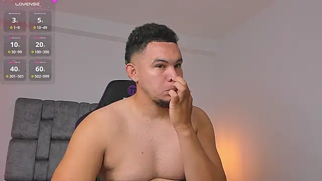 Snapshot of jhotta_fox chatting on January 7, 2026, 10:09 am jhotta fox online show from January 7, 2026, 10:09 am