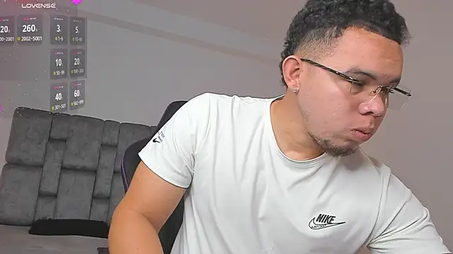 Snapshot of jhotta_fox chatting on January 15, 2026, 7:12 am jhotta fox online show from January 15, 2026, 7:12 am