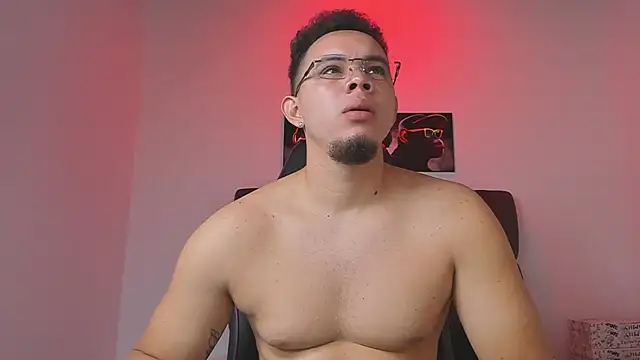 Snapshot of jhotta_fox chatting on November 5, 2025, 7:22 am jhotta fox online show from November 5, 2025, 7:22 am