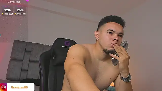 Snapshot of jhotta_fox chatting on February 2, 2026, 7:07 am jhotta fox online show from February 2, 2026, 7:07 am