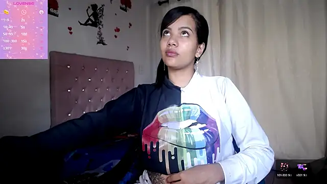 Snapshot of Kloy__sech- chatting on February 18, 2025, 2:27 pm Kloy  sech- online show from February 18, 2025, 2:27 pm