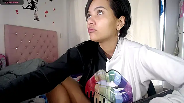 Snapshot of Kloy__sech- chatting on February 17, 2025, 2:06 pm Kloy  sech- online show from February 17, 2025, 2:06 pm