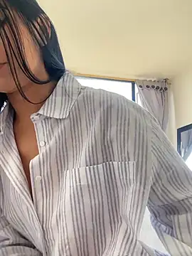 Snapshot of Nikothyna chatting on March 15, 2026, 6:26 pm Nikothyna online show from March 15, 2026, 6:26 pm