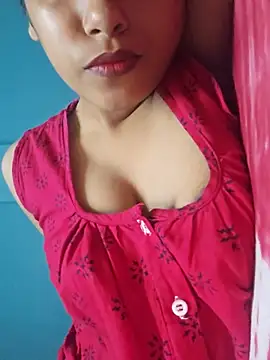 Snapshot of sexyindi_couple chatting on July 26, 2026, 7:59 am sexyindi couple online show from July 26, 2026, 7:59 am