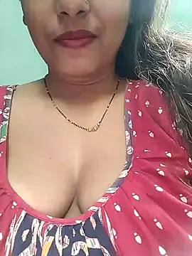 Snapshot of sexyindi_couple chatting on January 25, 2025, 7:38 am sexyindi couple online show from January 25, 2025, 7:38 am