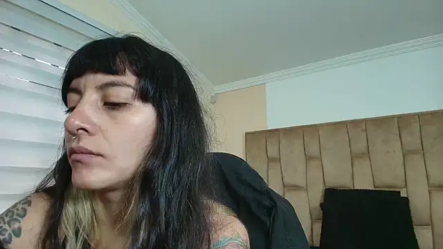 Snapshot of Naughty_Kittenm chatting on September 29, 2025, 11:38 am Naughty Kittenm online show from September 29, 2025, 11:38 am