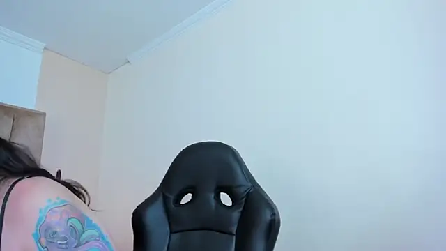 Snapshot of Naughty_Kittenm chatting on March 21, 2025, 5:45 pm Naughty Kittenm online show from March 21, 2025, 5:45 pm