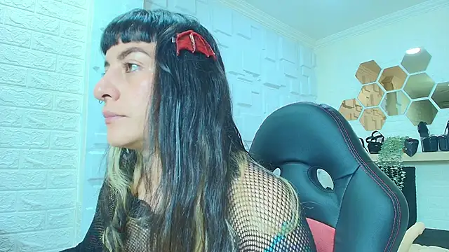 Snapshot of Naughty_Kittenm chatting on November 26, 2025, 11:10 am Naughty Kittenm online show from November 26, 2025, 11:10 am