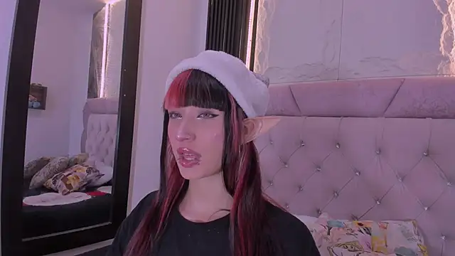 Snapshot of laurem-paulette chatting on December 22, 2025, 7:47 pm laurem-paulette online show from December 22, 2025, 7:47 pm