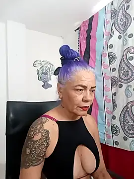 Snapshot of freyadevil333 chatting on October 27, 2025, 3:57 pm freyadevil333 online show from October 27, 2025, 3:57 pm