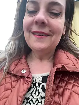 Snapshot of Sunbelxx chatting on April 1, 2026, 7:31 am Sunbelxx online show from April 1, 2026, 7:31 am