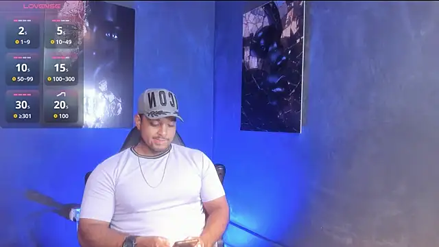 Snapshot of Big_furry_bear13 chatting on September 25, 2025, 5:57 am Big furry bear13 online show from September 25, 2025, 5:57 am