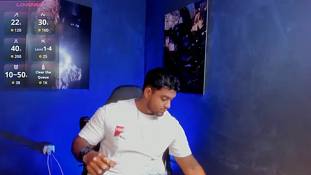 Snapshot of Big_furry_bear13 chatting on September 24, 2025, 5:58 am Big furry bear13 online show from September 24, 2025, 5:58 am