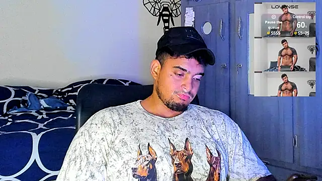 Snapshot of Big_furry_bear13 chatting on March 22, 2025, 7:36 am Big furry bear13 online show from March 22, 2025, 7:36 am