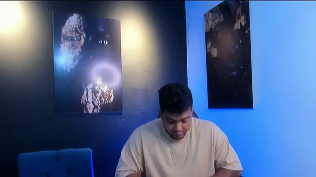 Snapshot of Big_furry_bear13 chatting on October 30, 2025, 5:06 am Big furry bear13 online show from October 30, 2025, 5:06 am