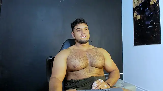 Snapshot of Big_furry_bear13 chatting on May 5, 2026, 7:06 pm Big furry bear13 online show from May 5, 2026, 7:06 pm