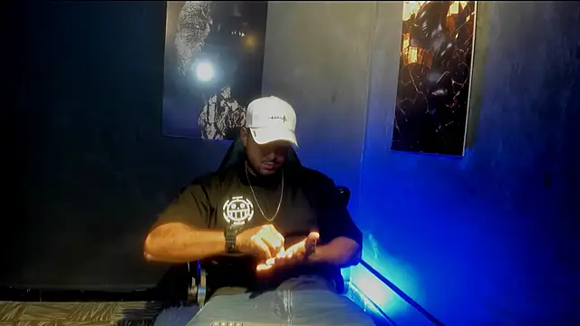 Snapshot of Big_furry_bear13 chatting on October 1, 2025, 5:56 am Big furry bear13 online show from October 1, 2025, 5:56 am