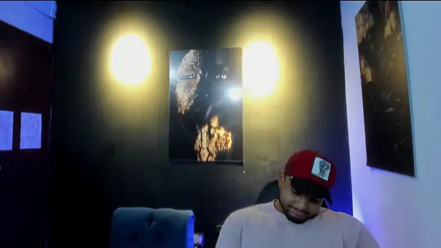 Snapshot of Big_furry_bear13 chatting on November 29, 2025, 6:24 am Big furry bear13 online show from November 29, 2025, 6:24 am