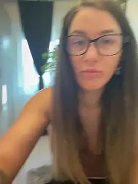 Snapshot of HotXMom chatting on June 1, 2026, 5:07 am HotXMom online show from June 1, 2026, 5:07 am