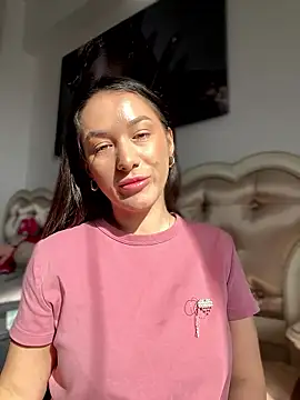 Snapshot of HotXMom chatting on March 13, 2026, 7:35 am HotXMom online show from March 13, 2026, 7:35 am