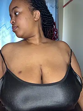 Snapshot of Linahlove chatting on November 22, 2025, 10:47 am Linahlove online show from November 22, 2025, 10:47 am