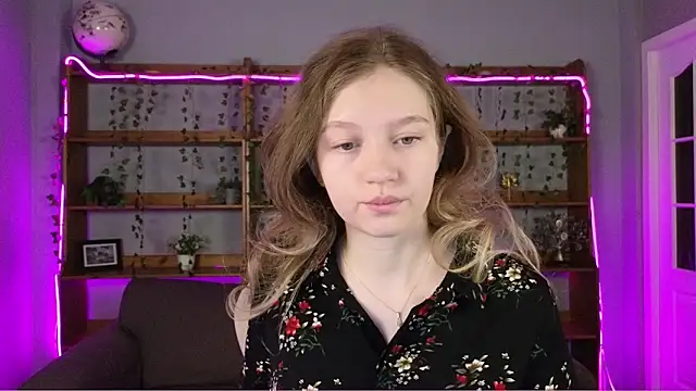 Snapshot of Ksuhesa chatting on December 22, 2025, 1:06 am Ksuhesa online show from December 22, 2025, 1:06 am