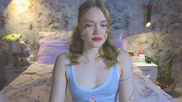 Aurora Golden1 online show from February 9, 2026, 2:48 pm