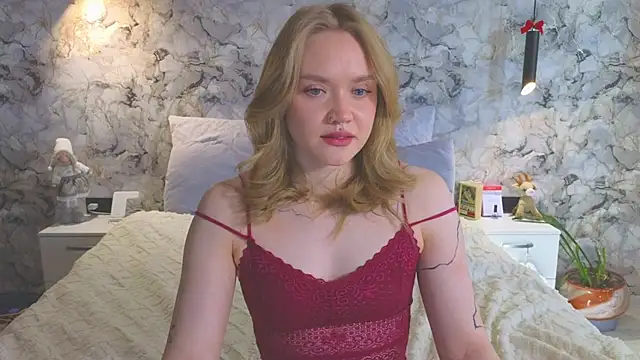 Snapshot of Aurora_Golden1 chatting on May 1, 2026, 3:22 am Aurora Golden1 online show from May 1, 2026, 3:22 am