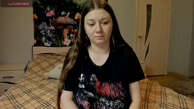 Snapshot of AlisaBacker chatting on November 1, 2025, 2:11 pm AlisaBacker online show from November 1, 2025, 2:11 pm