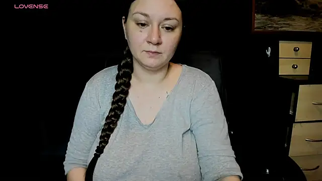 Snapshot of AlisaBacker chatting on July 13, 2026, 10:09 pm AlisaBacker online show from July 13, 2026, 10:09 pm
