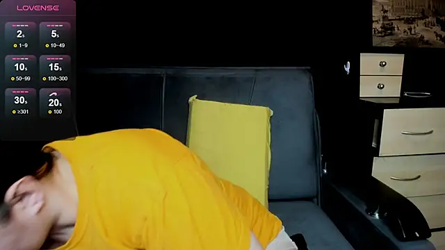 AlisaBacker online show from April 18, 2026, 8:09 pm