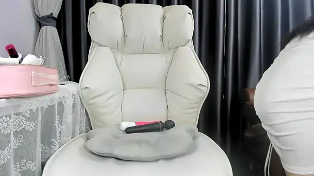 Snapshot of ThanhThanh chatting on March 11, 2025, 2:21 am ThanhThanh online show from March 11, 2025, 2:21 am