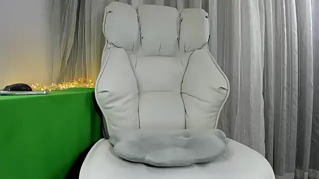 Snapshot of ThanhThanh chatting on February 10, 2025, 5:58 am ThanhThanh online show from February 10, 2025, 5:58 am